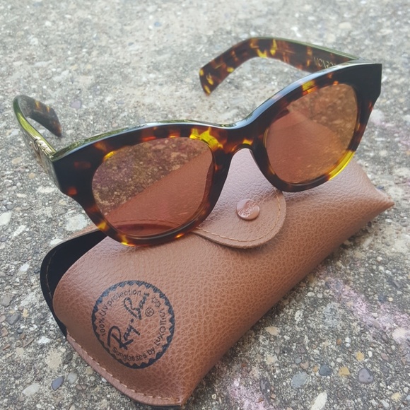 Wildfox Monroe Pink Flash Sunglasses Tortoise main image 4
